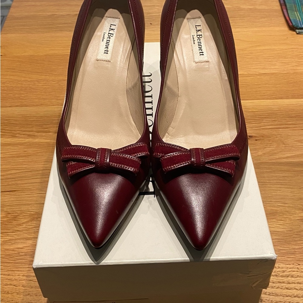 LK Bennett Burgundy Pointed-Toe Bow Heels
